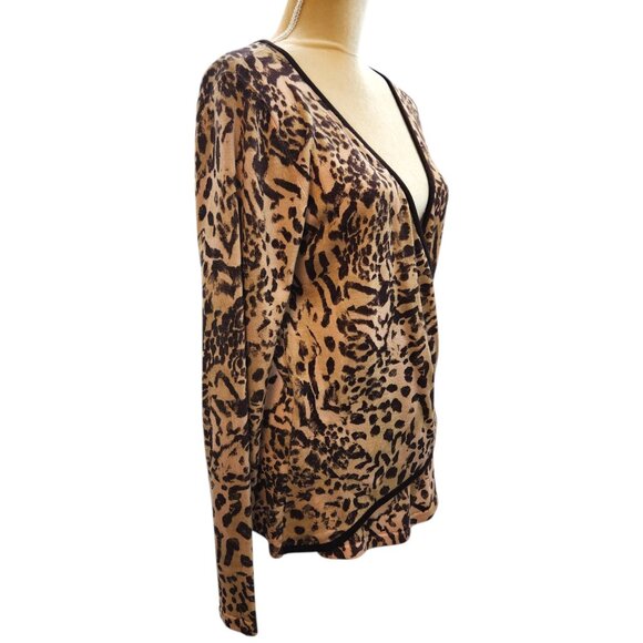 St. John Collection Surplice Style Cashmere Blend Leopard Print Knit Top Large - Picture 5 of 13
